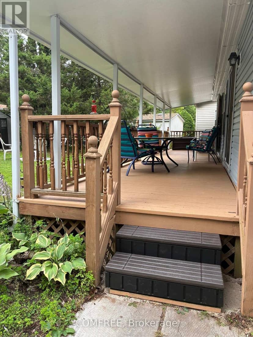 82 - 85 Theme Park Drive, Wasaga Beach, photo 2