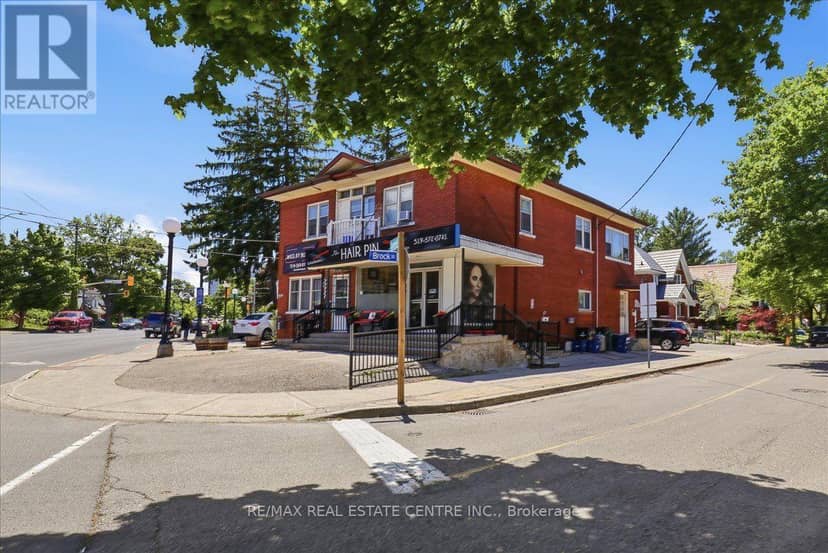 744 Queen Street S — photo 2 of 35