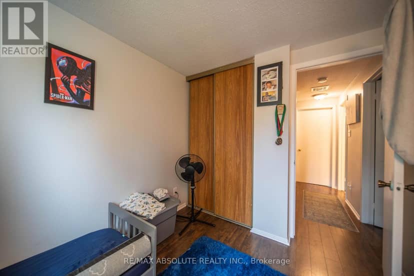 25 - 1299 Cedarcroft Crescent — photo 17 of 25