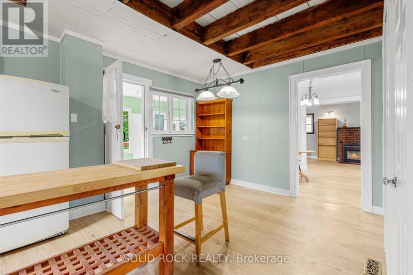 333 James Street E — photo 7 of 33