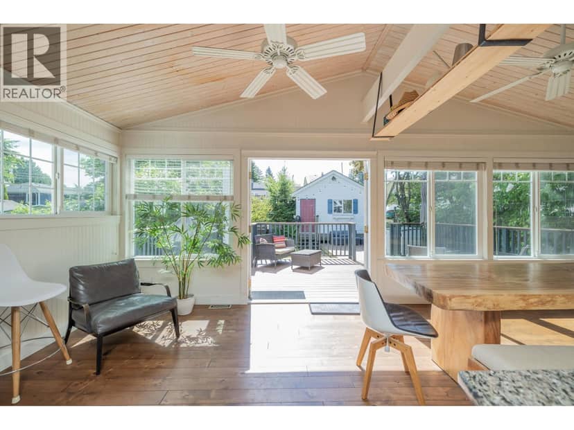 112 DURHAM STREET, New Westminster