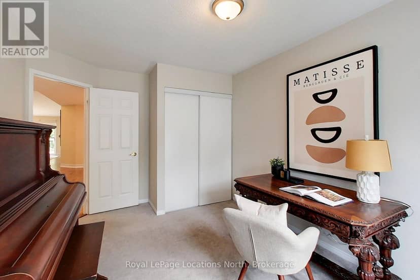 25 Green Briar Drive — photo 20 of 32