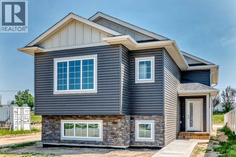 121 Aztec Crescent, Blackfalds, photo 2