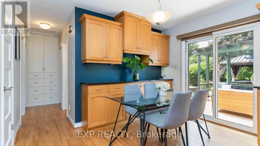 295 Tweedsmuir Avenue — photo 11 of 40