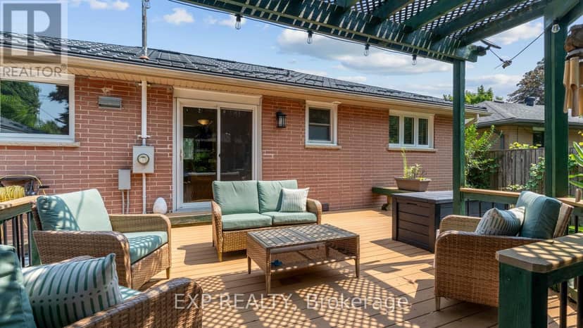 295 Tweedsmuir Avenue — photo 38 of 40