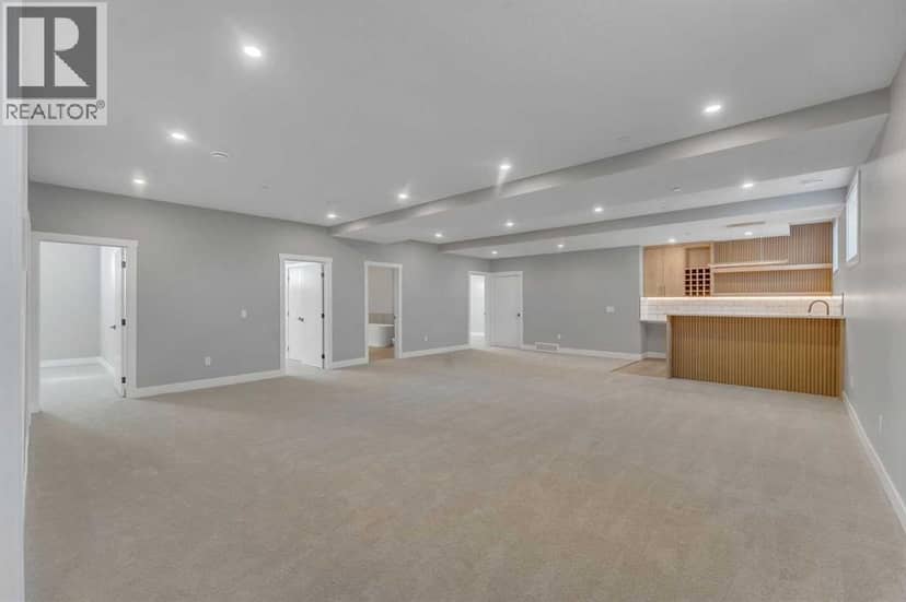 282 Muirfield Crescent — photo 31 of 40