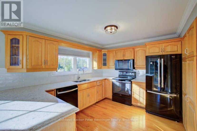 79 George Street S — photo 11 of 40