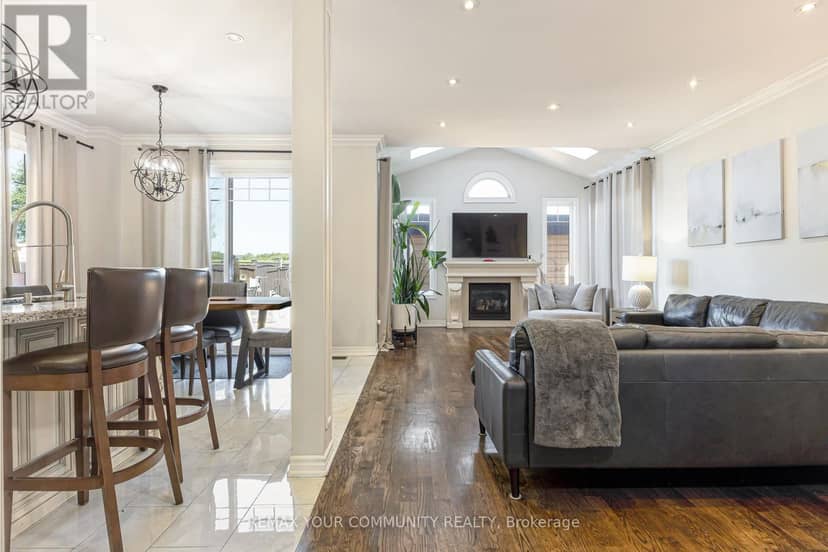 47 Vandervoort Drive, Richmond Hill, photo 8