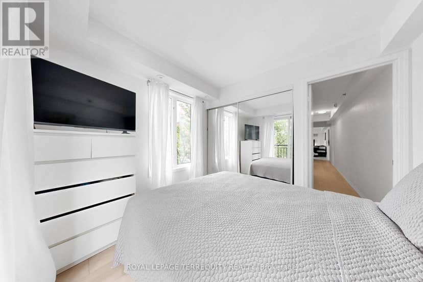1501C - 26 Laidlaw Street — photo 12 of 37