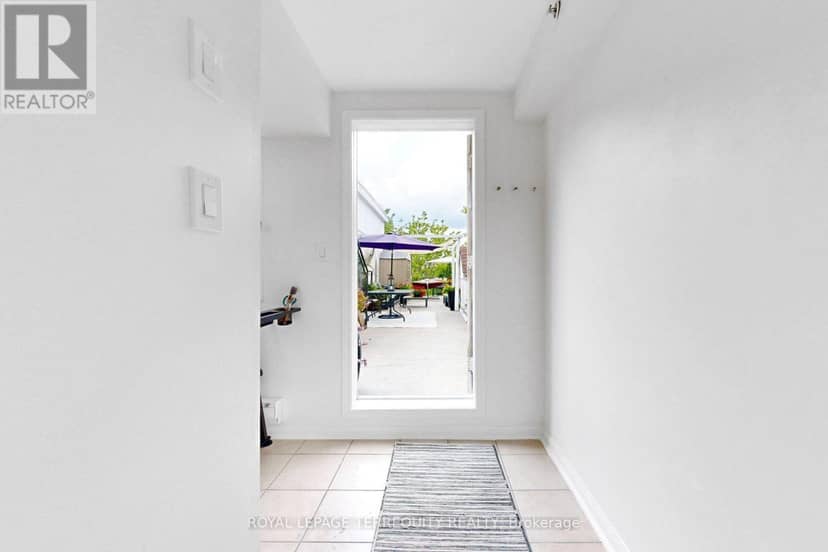 1501C - 26 Laidlaw Street — photo 18 of 37