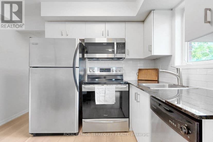 1501C - 26 Laidlaw Street — photo 8 of 37