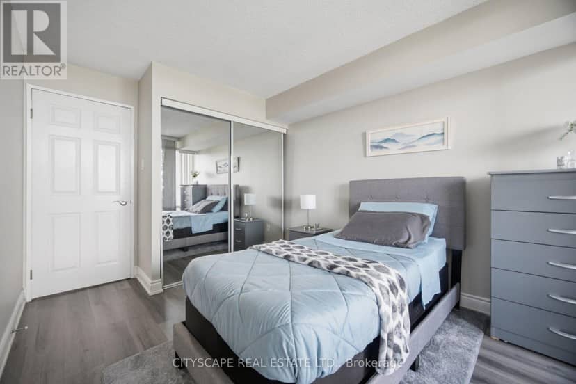 1105 - 700 Constellation Drive — photo 16 of 29