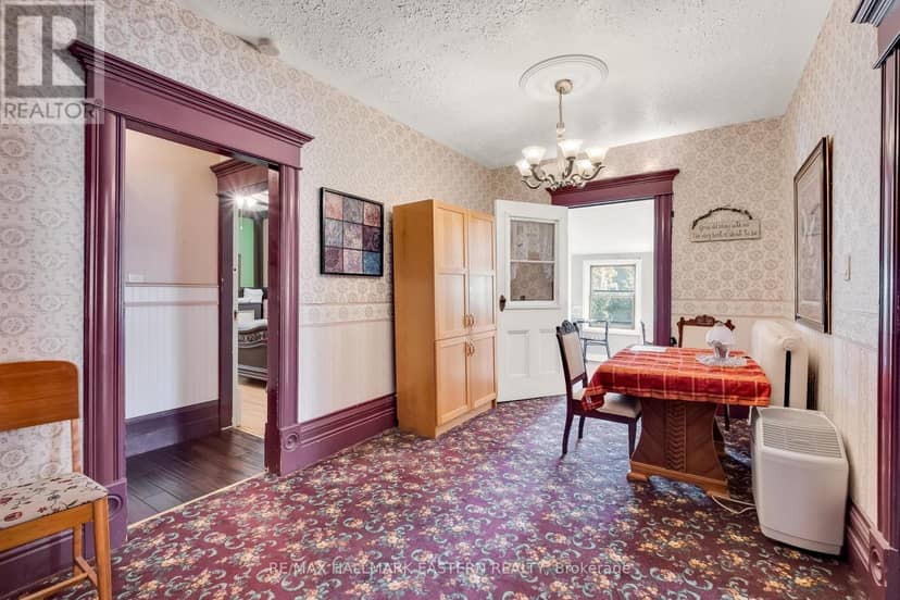 29 Bursthall Street — photo 21 of 40