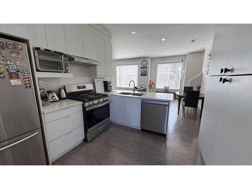 4 8033 166B STREET, Surrey, photo 4