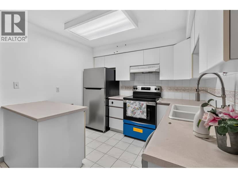 109 5375 VICTORY STREET, Burnaby, photo 4