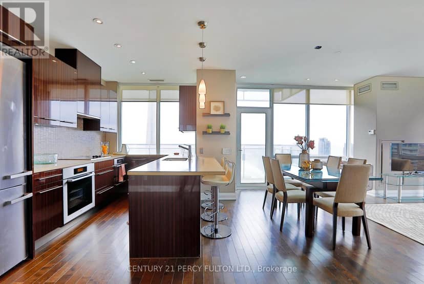 4002 - 80 John Street — photo 13 of 33