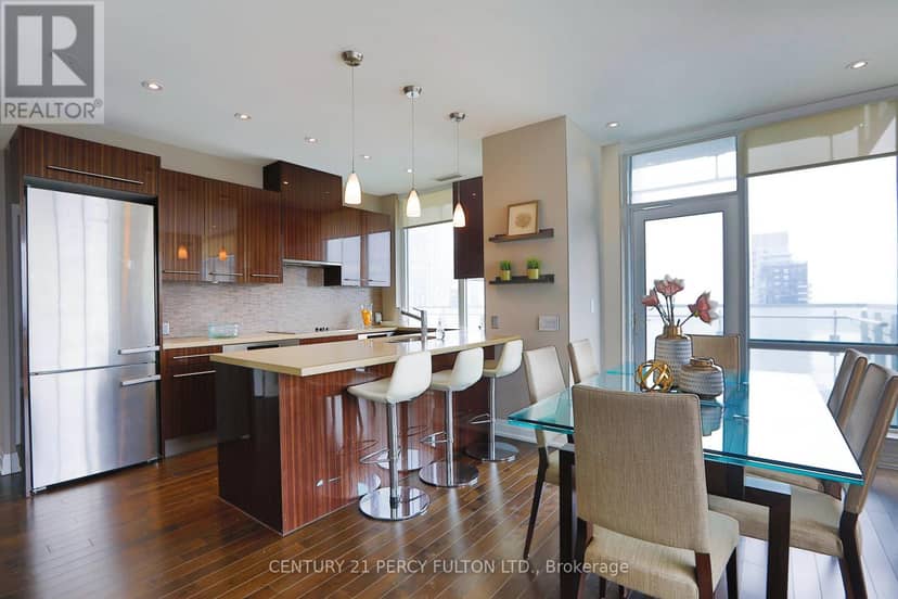 4002 - 80 John Street — photo 19 of 33