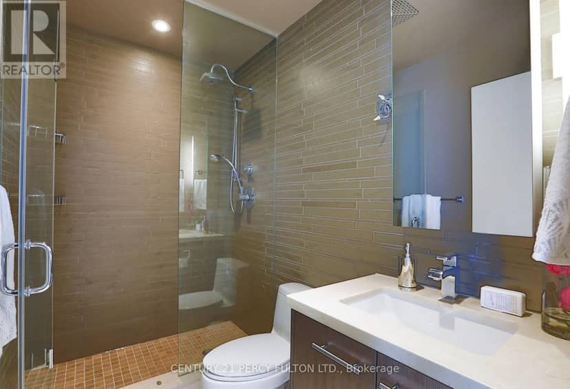 4002 - 80 John Street — photo 28 of 33