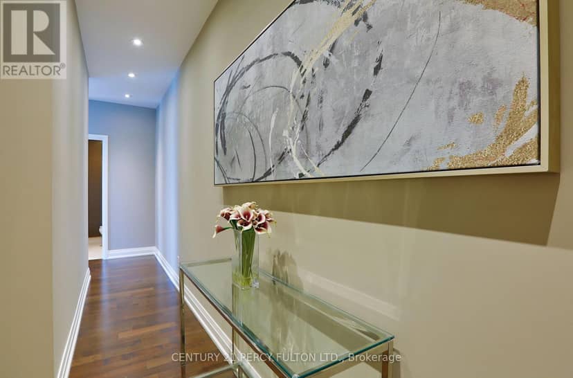 4002 - 80 John Street — photo 3 of 33