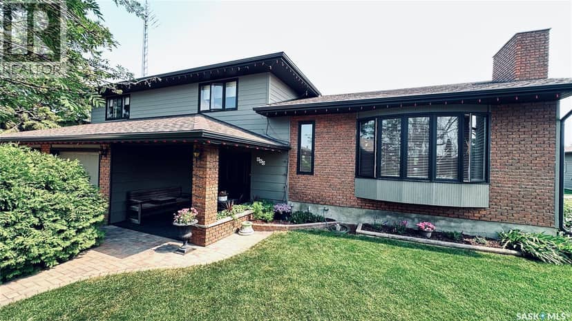 860 1st AVENUE, Zenon Park