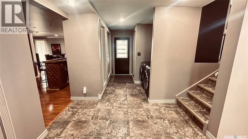860 1st AVENUE — photo 19 of 40