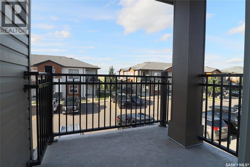 810 1015 Patrick CRESCENT — photo 29 of 40