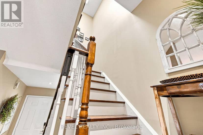 89 - 2 Sir Lou Drive — photo 19 of 40
