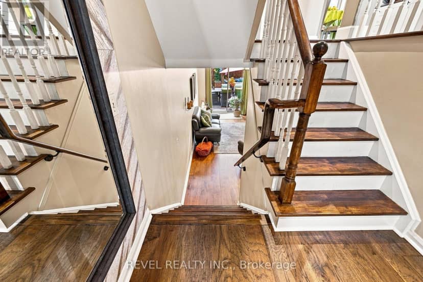 89 - 2 Sir Lou Drive — photo 30 of 40