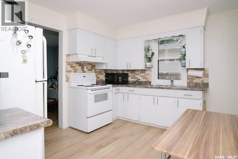 1421 H Avenue N — photo 10 of 39