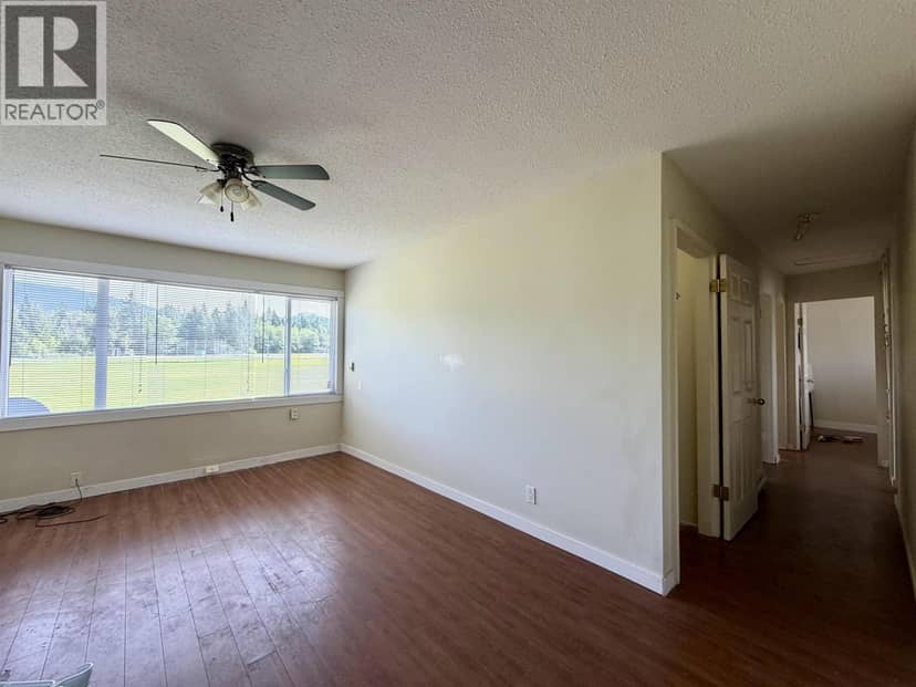 55-57 MALLARD STREET, Kitimat, photo 3