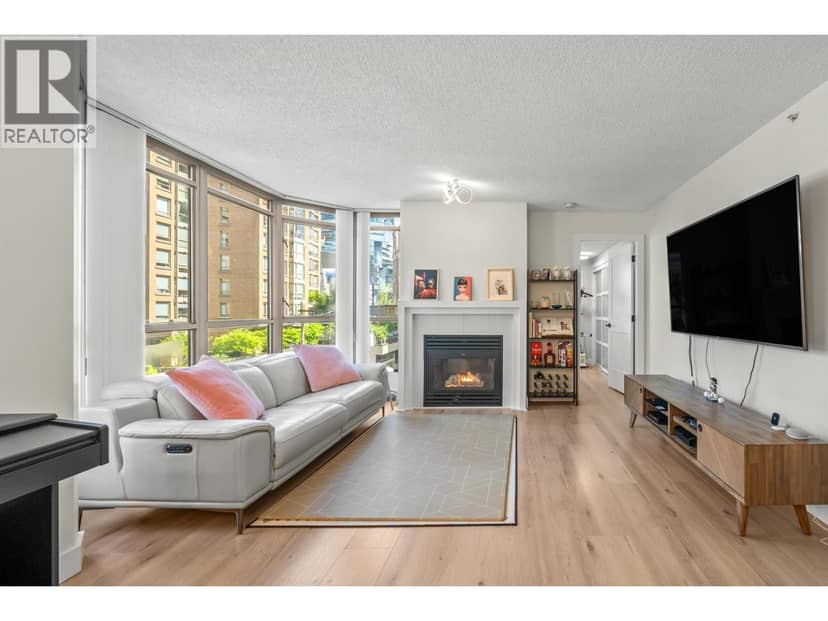 706 867 HAMILTON STREET, Vancouver