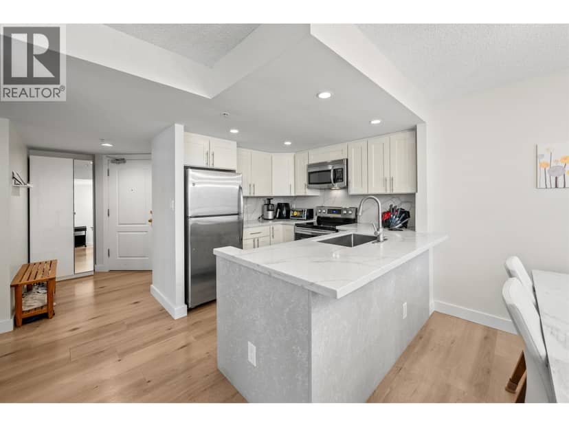 706 867 HAMILTON STREET, Vancouver, photo 3