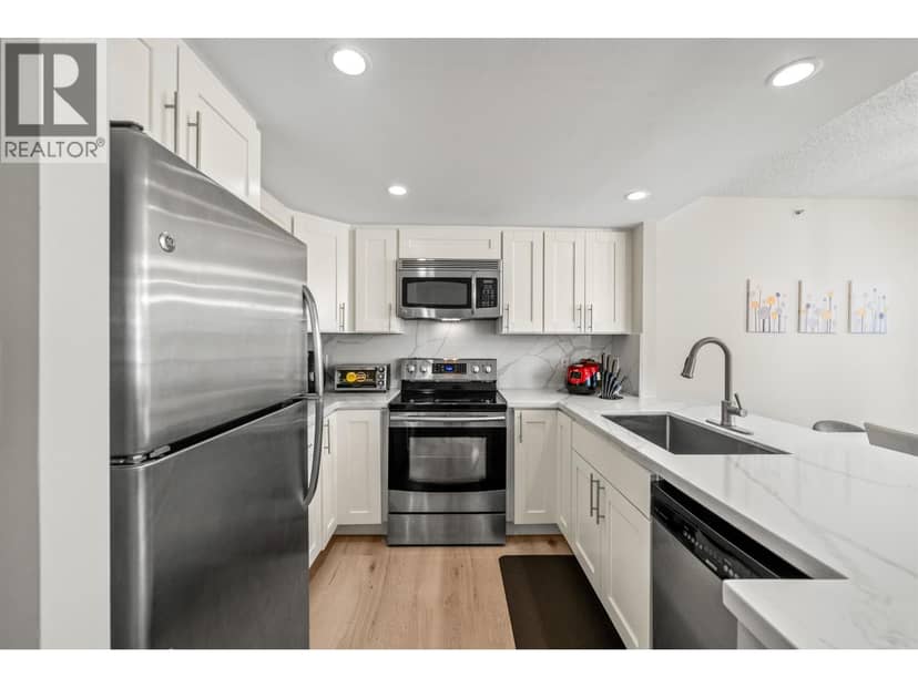 706 867 HAMILTON STREET, Vancouver, photo 4