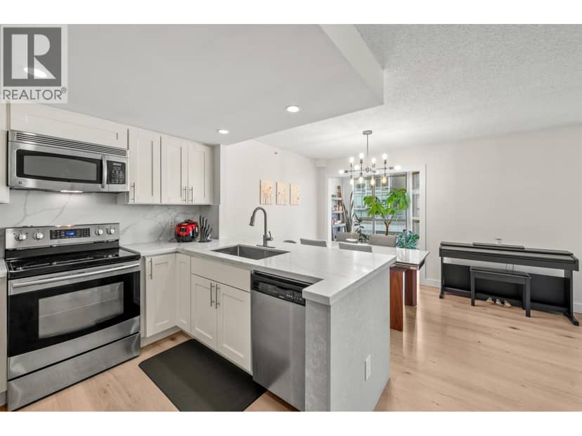 706 867 HAMILTON STREET, Vancouver, photo 5