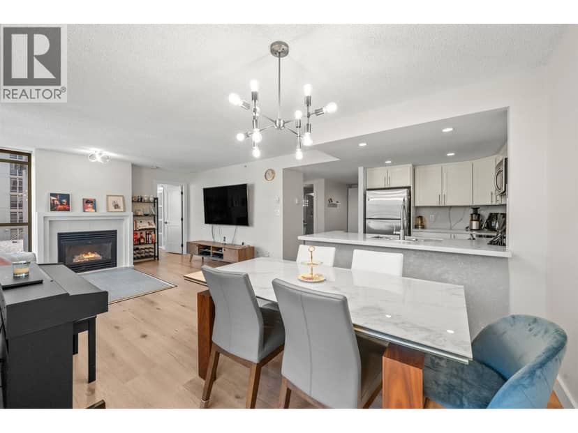 706 867 HAMILTON STREET, Vancouver, photo 8