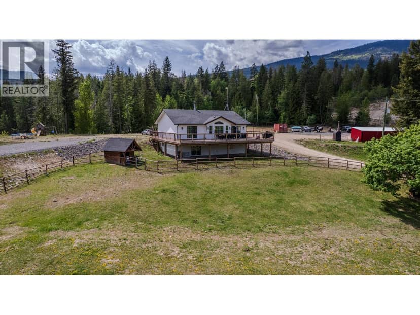 2086 Yankee Flats Road, Salmon Arm