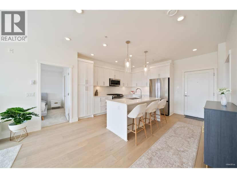 507 22633 SELKIRK AVENUE, Maple Ridge, photo 2