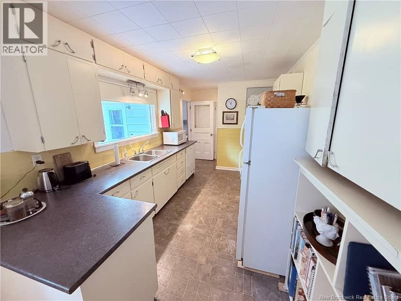 157 St. James Street — photo 7 of 19