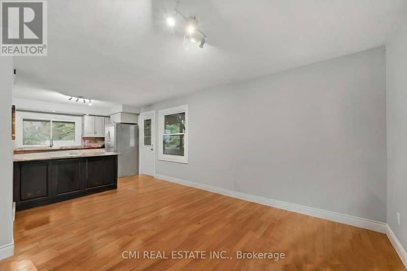 5607 Tenth Line — photo 11 of 40