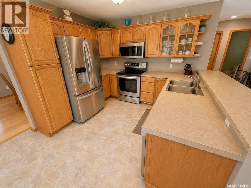 McDonald Acreage, Weyburn Rm No. 67, photo 2