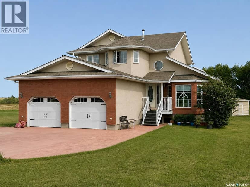 McDonald Acreage, Weyburn Rm No. 67