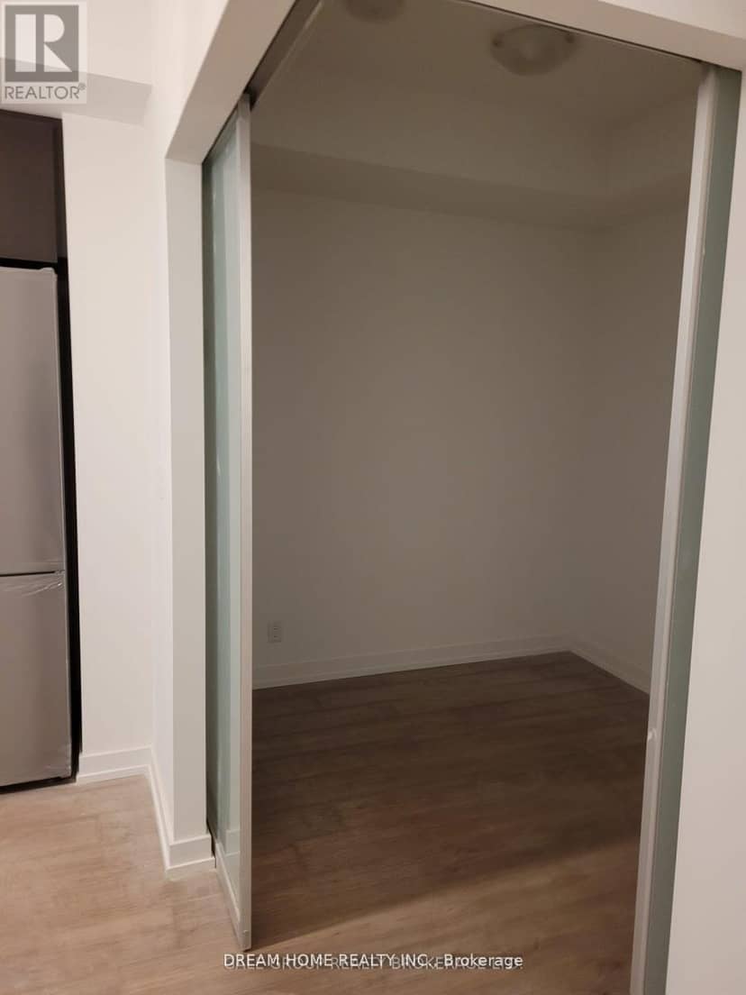 3003 - 203 College Street — photo 7 of 10