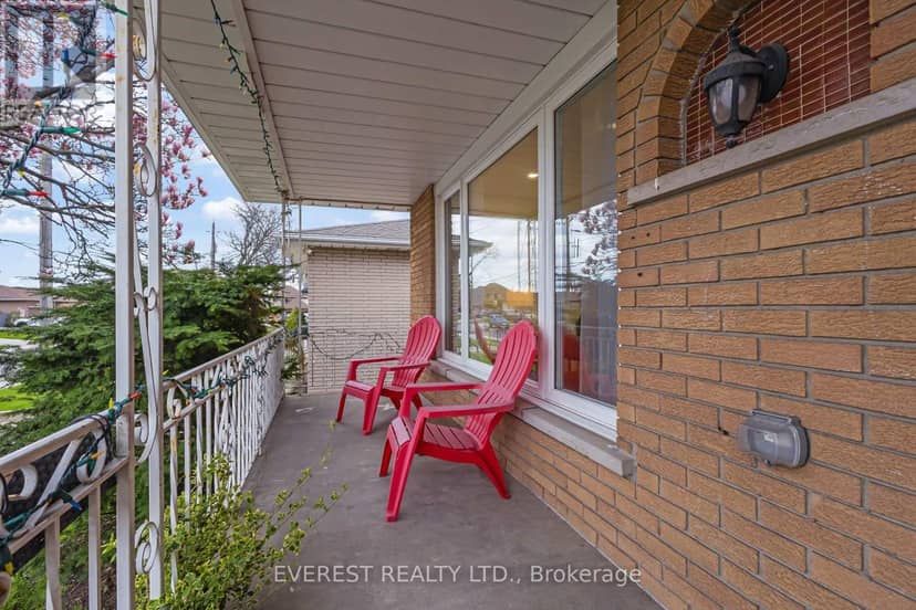 27 Lavina Crescent — photo 9 of 40