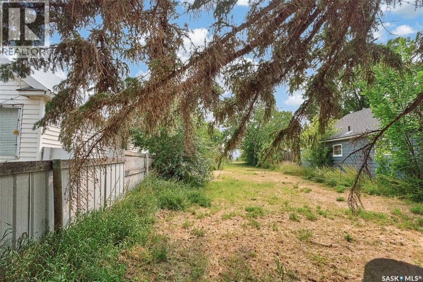 59 Iroquois STREET W — photo 2 of 3