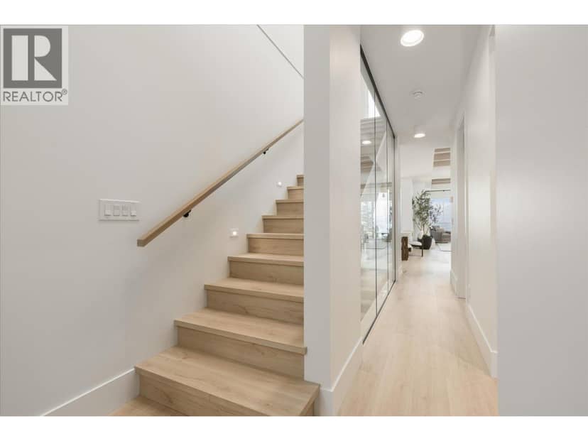 6179 Brigade Court, Peachland, photo 4