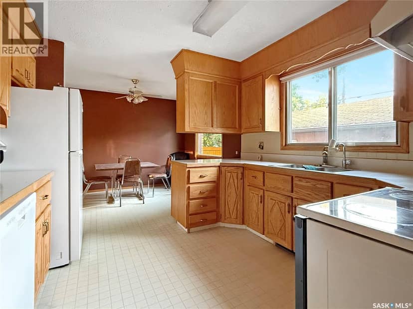 SE 477 3rd AVENUE SE, Swift Current, photo 3