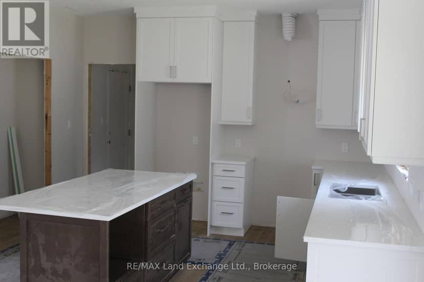 772 Campbell Avenue — photo 2 of 9