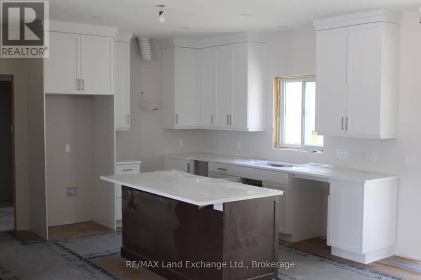 772 Campbell Avenue — photo 3 of 9
