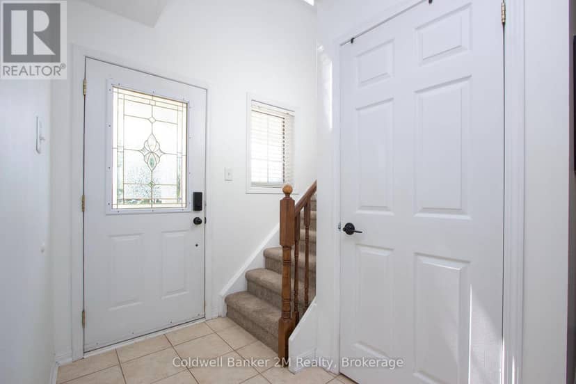 10 Eldad Drive — photo 4 of 31