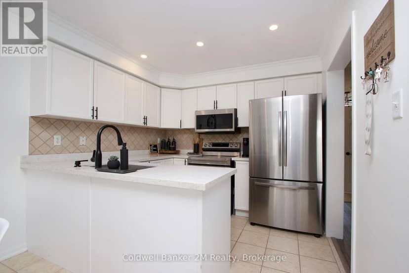 10 Eldad Drive — photo 5 of 31